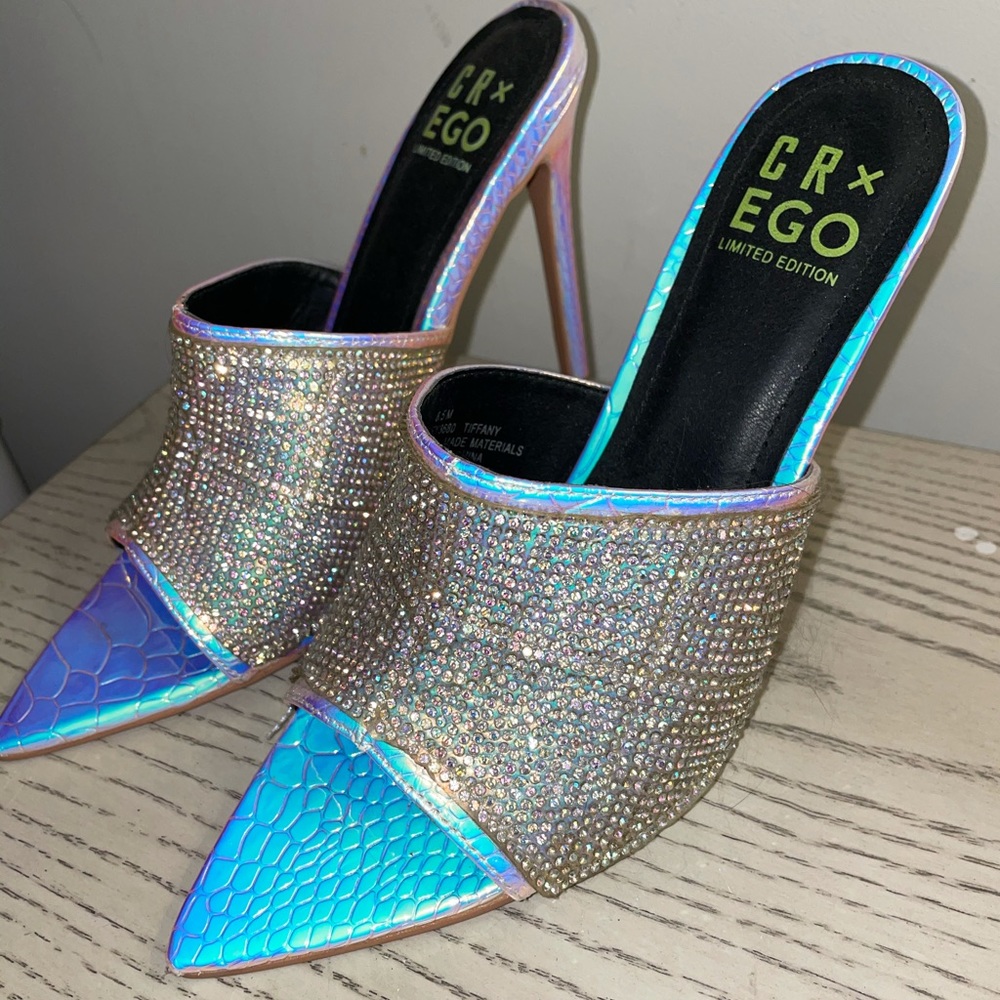 Shiny heels